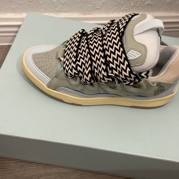 Lanvin curb sneakers brand new never worn SIZE 7 1/2 - Picture 2 of 3